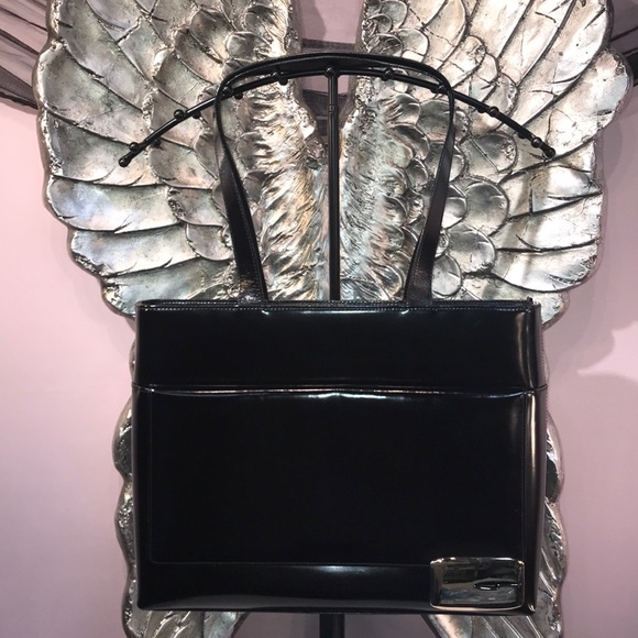 Gucci Handbags - SOLD Vintage Gucci handbag 💝